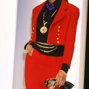 Vintage Chanel Medallion chain belt